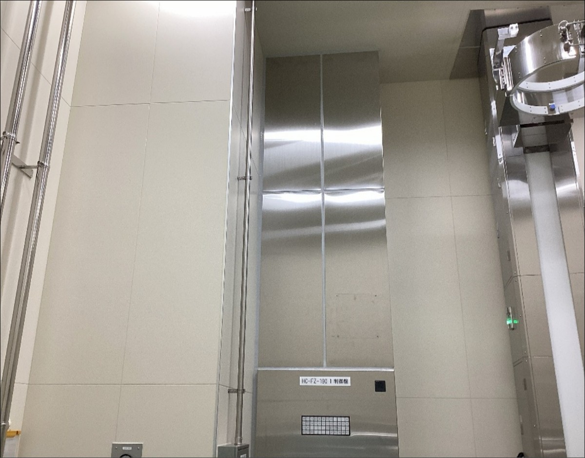 SUS製パネル製作例2 （装置機上）