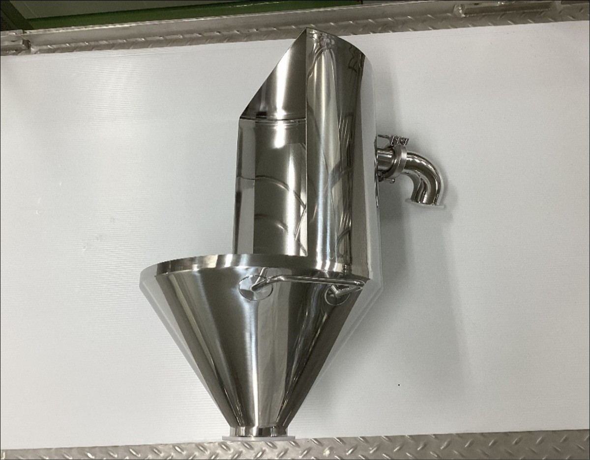 SUS製ホッパー製作例 （集塵機接続仕様）